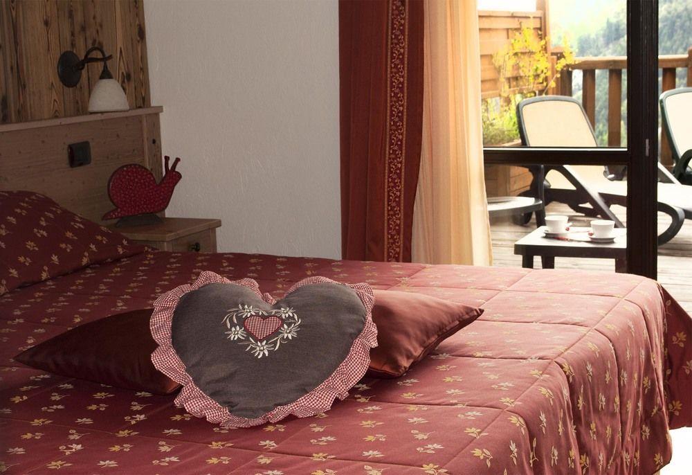 Hotel Silou Retreat Champdepraz Zewnętrze zdjęcie